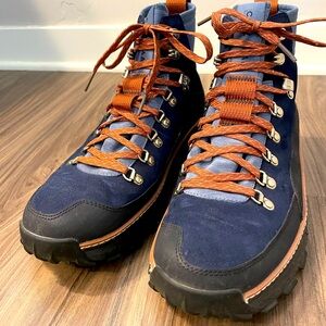 COLE HAAN WATERPROOF HIKING BOOTS EXCELLENT CONDITION